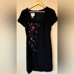 Karin Stevens Woman's Black Floral Embroidered Dress Size 6 Formal Vintage